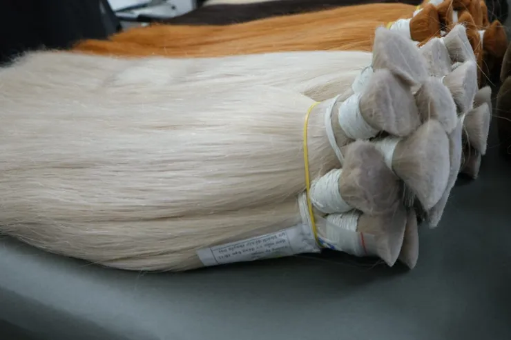 Uzun Platin Saç Kaynak